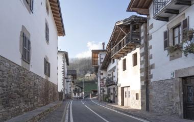 Conjunto de casas tradicionales en Elgorriaga.