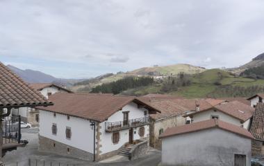 Conjunto de casas tradicionales en Eratsun.